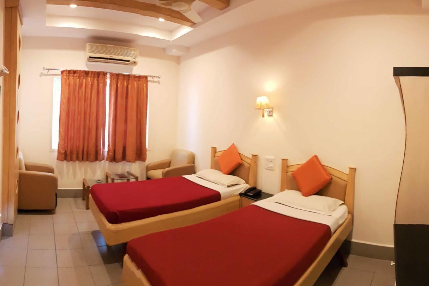 Fabhotel Kinnera Comforts Railway Station Visakhapatnam Eksteriør bilde