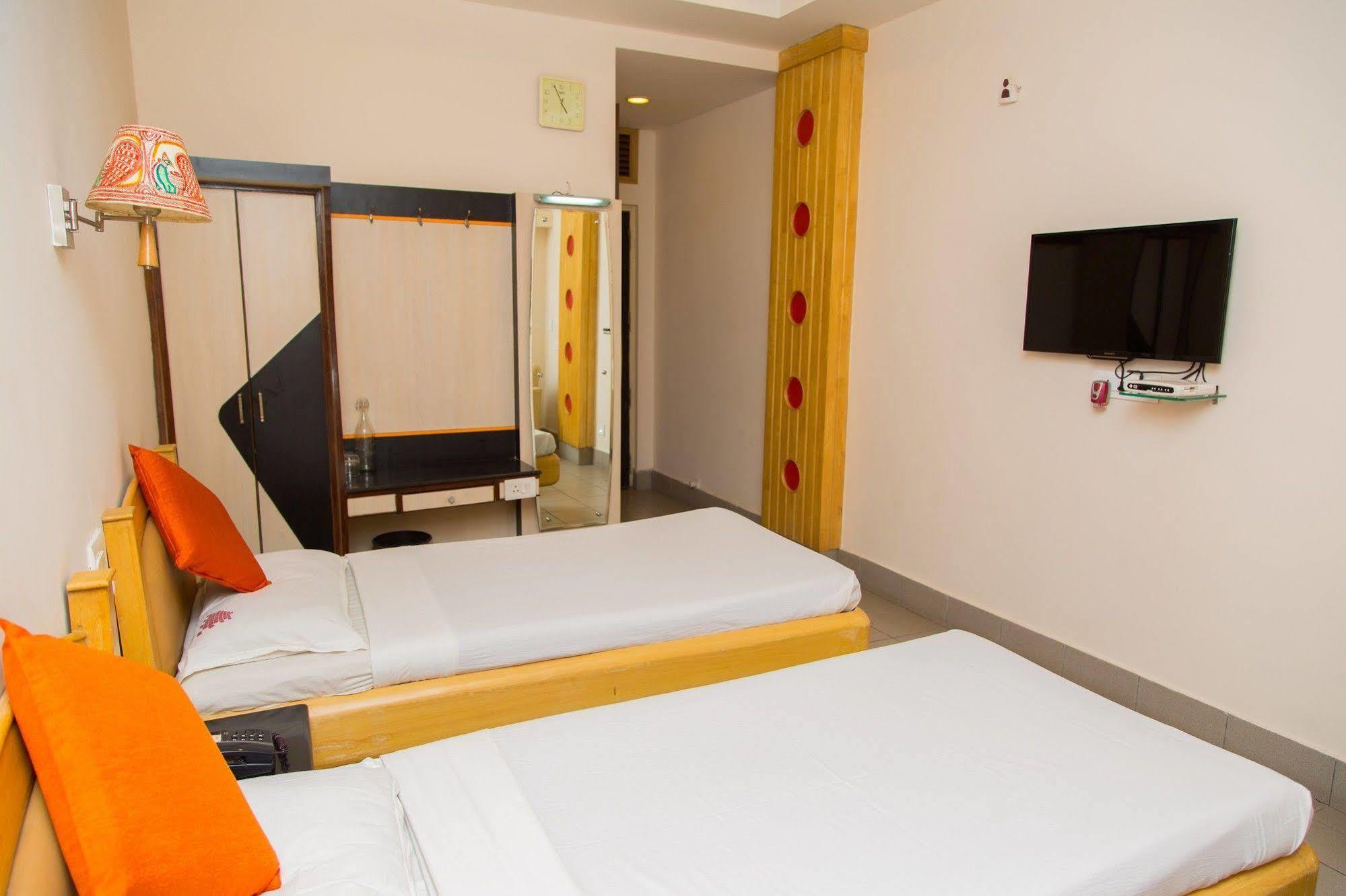 Fabhotel Kinnera Comforts Railway Station Visakhapatnam Eksteriør bilde
